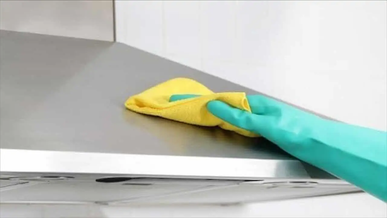 Il segreto geniale per eliminare il grasso dalla cappa: cucina splendente in 5 minuti! Immagine selezionata