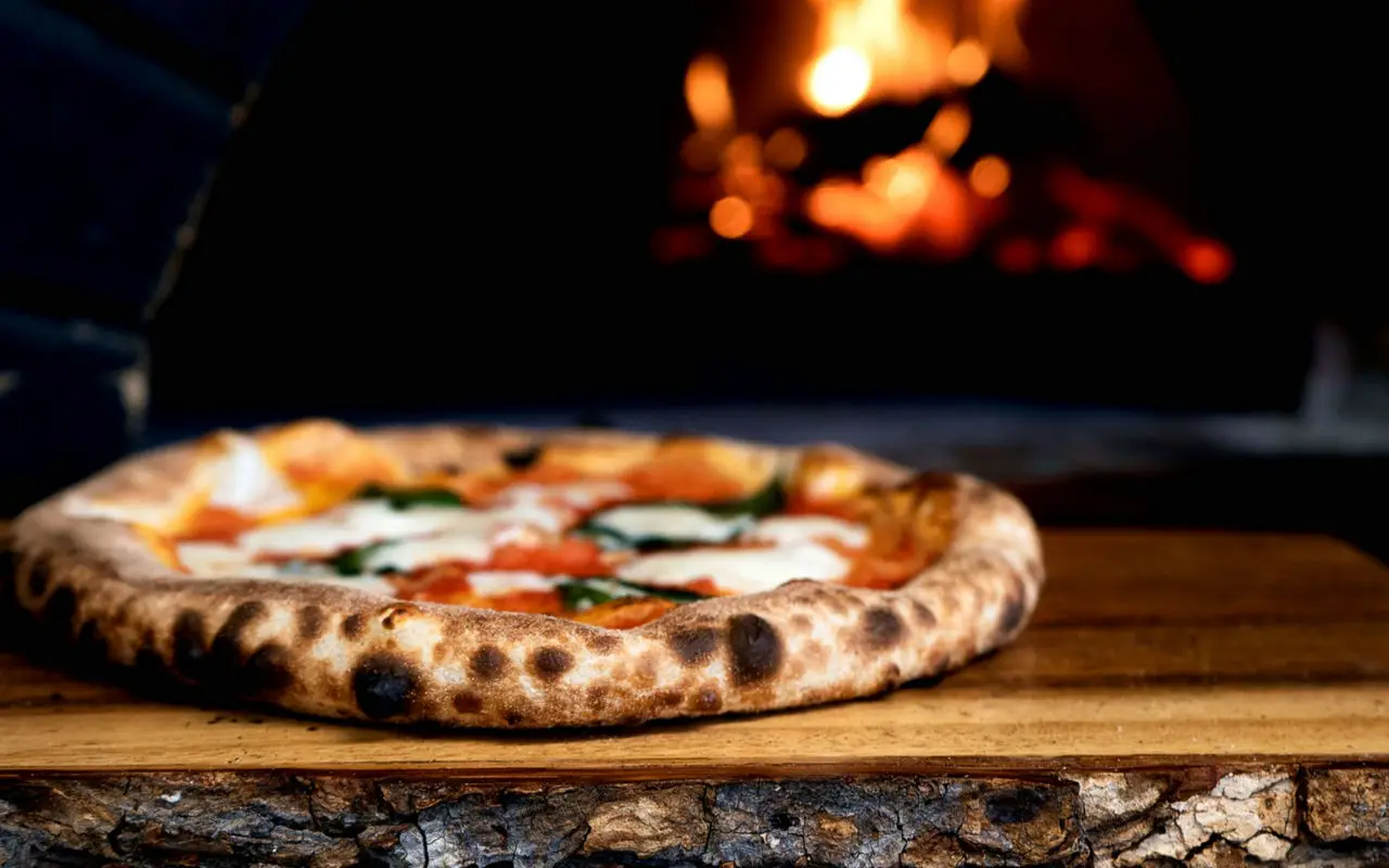 Ecco perché cuocere i cibi al forno con la carta stagnola può essere un errore da evitare Immagine selezionata